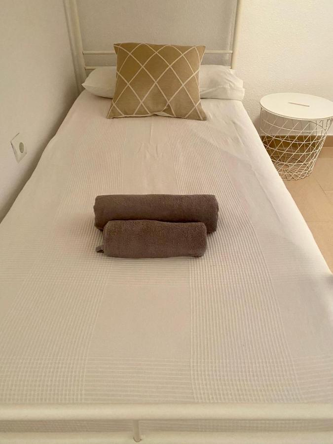 Formentor Beach primera linea de playa Apartment Salou Exterior foto