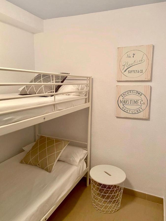 Formentor Beach primera linea de playa Apartment Salou Exterior foto
