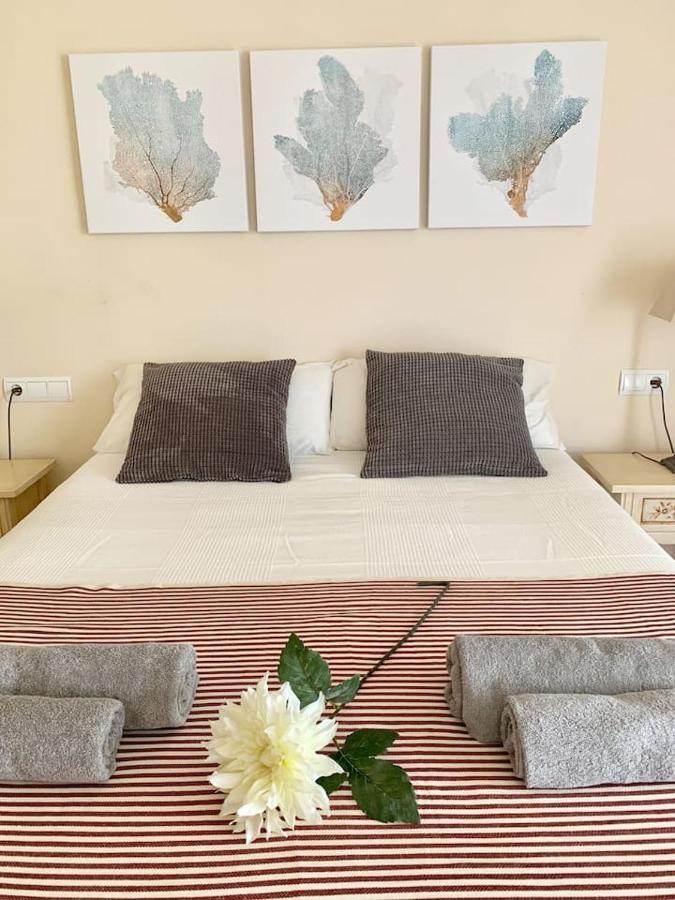 Formentor Beach primera linea de playa Apartment Salou Exterior foto