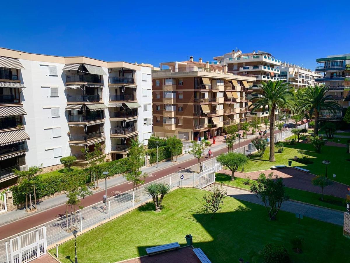 Formentor Beach primera linea de playa Apartment Salou Exterior foto
